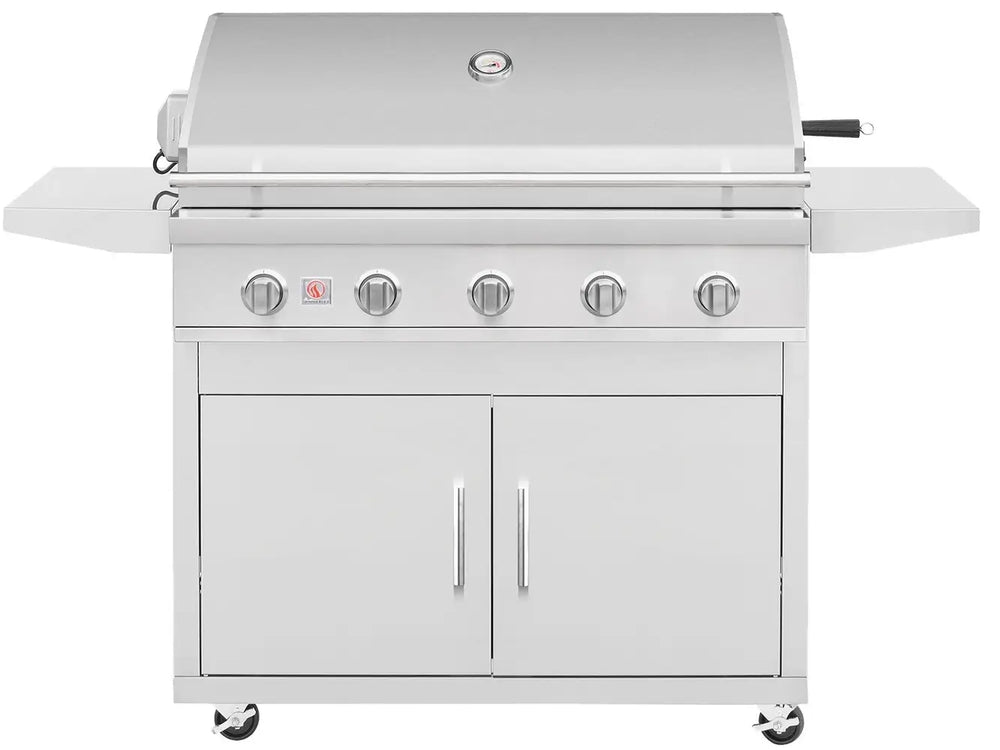 Summerset Sizzler Pro 40” Grill in a Cart Closed Lid Front View