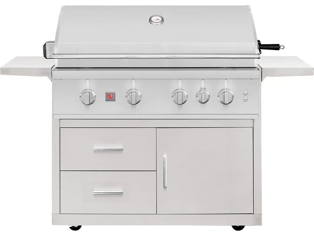 Summerset TRL Pro 40” Grill in a Deluxe Cart Closed Lid Front View