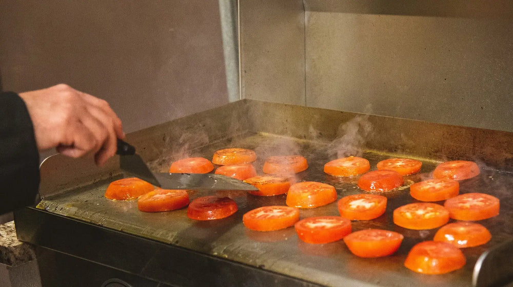 Le Griddle Grill lifestyle for Cooking Tomatoes