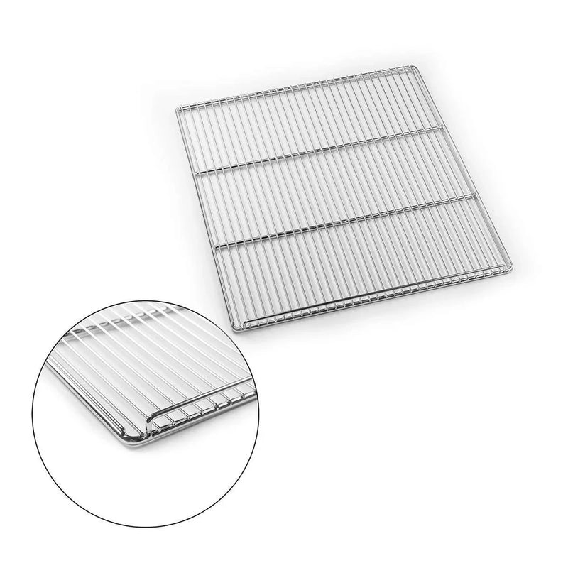 Close-up of KingsBottle KBU28LRX metal wire shelf, showcasing the grid pattern and durable construction.