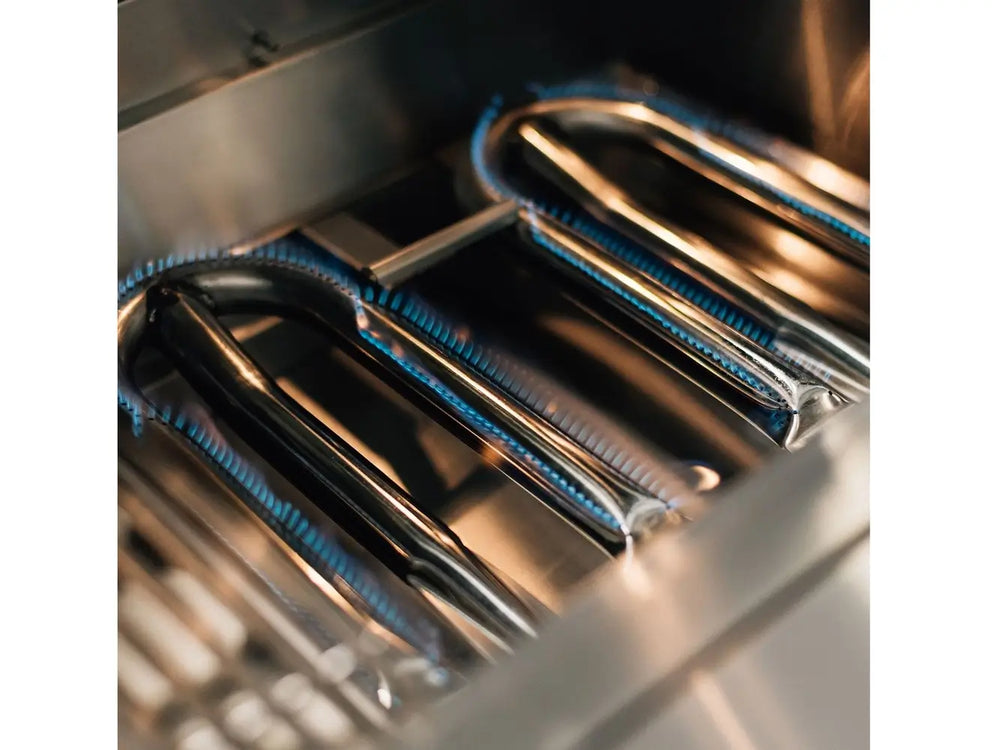 Dual stainless steel U-burners producing blue flames for even grilling performance.