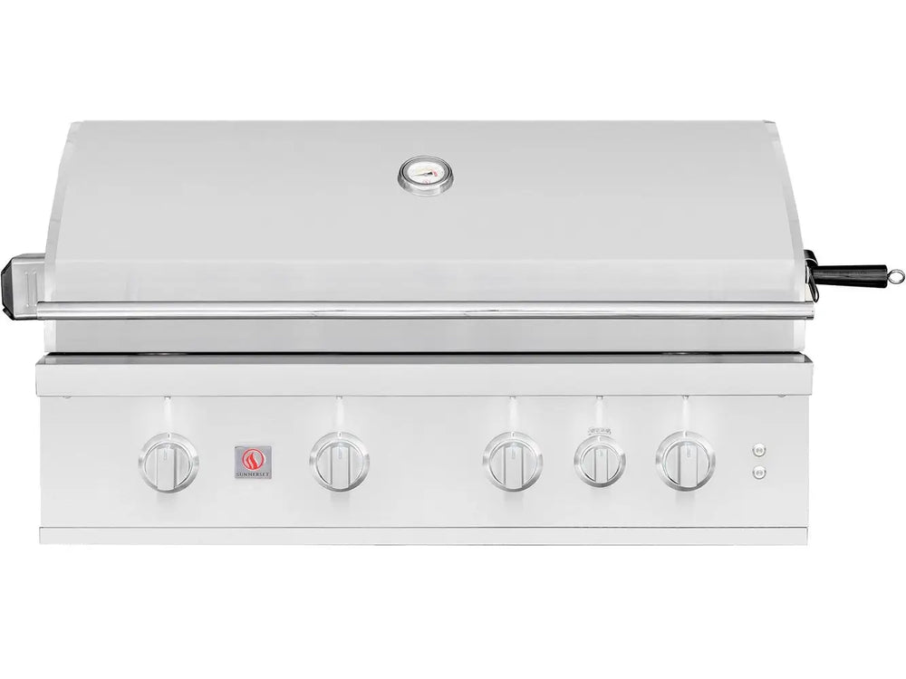 Summerset TRL Pro 40” Grill – 80,000 BTUs & Rotisserie Closed Lid Front View