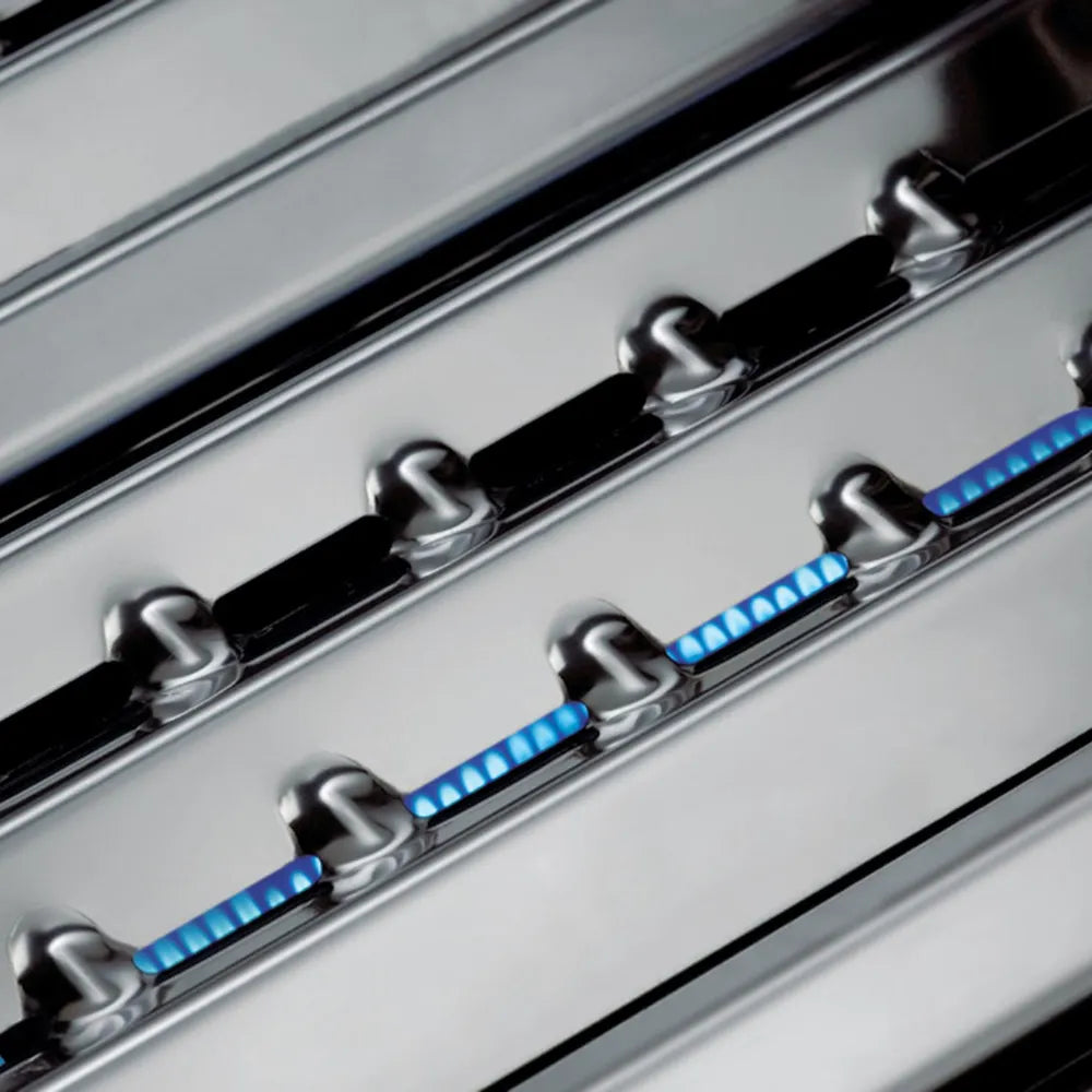 Broil King Imperial S 470 stainless steel burners with blue flame