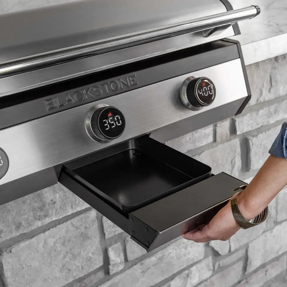 Grease management drawer of Blackstone 36” built-in griddle – Easy-to-clean outdoor griddle with front-access tray