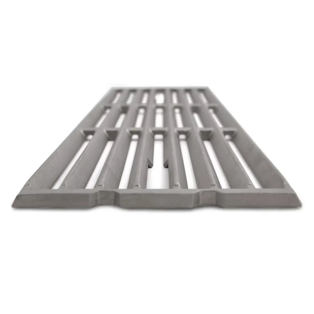 Broil King Imperial S 470 cast iron grill grate, close-up
