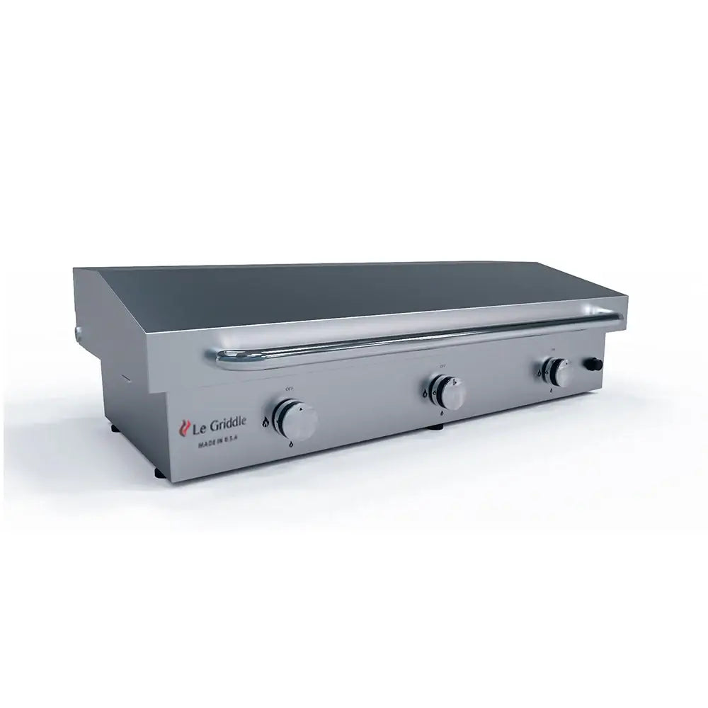 Le Griddle 41" Big Texan Gas Griddle with Lid – 27,000 BTUs Closed Lid Angled View