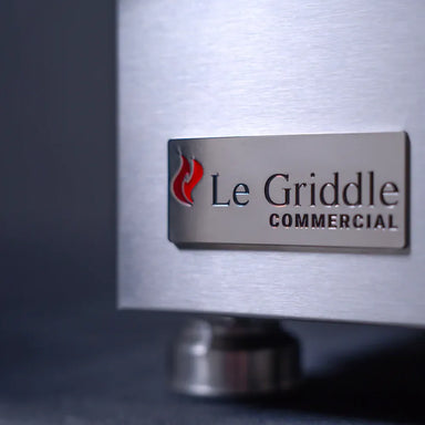 Le Griddle Commercial logo badge on OML105C3 gas griddle close-up