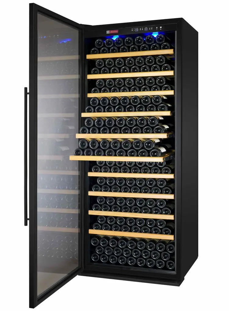 YHWR305 Fully Filled with Wine Bottles