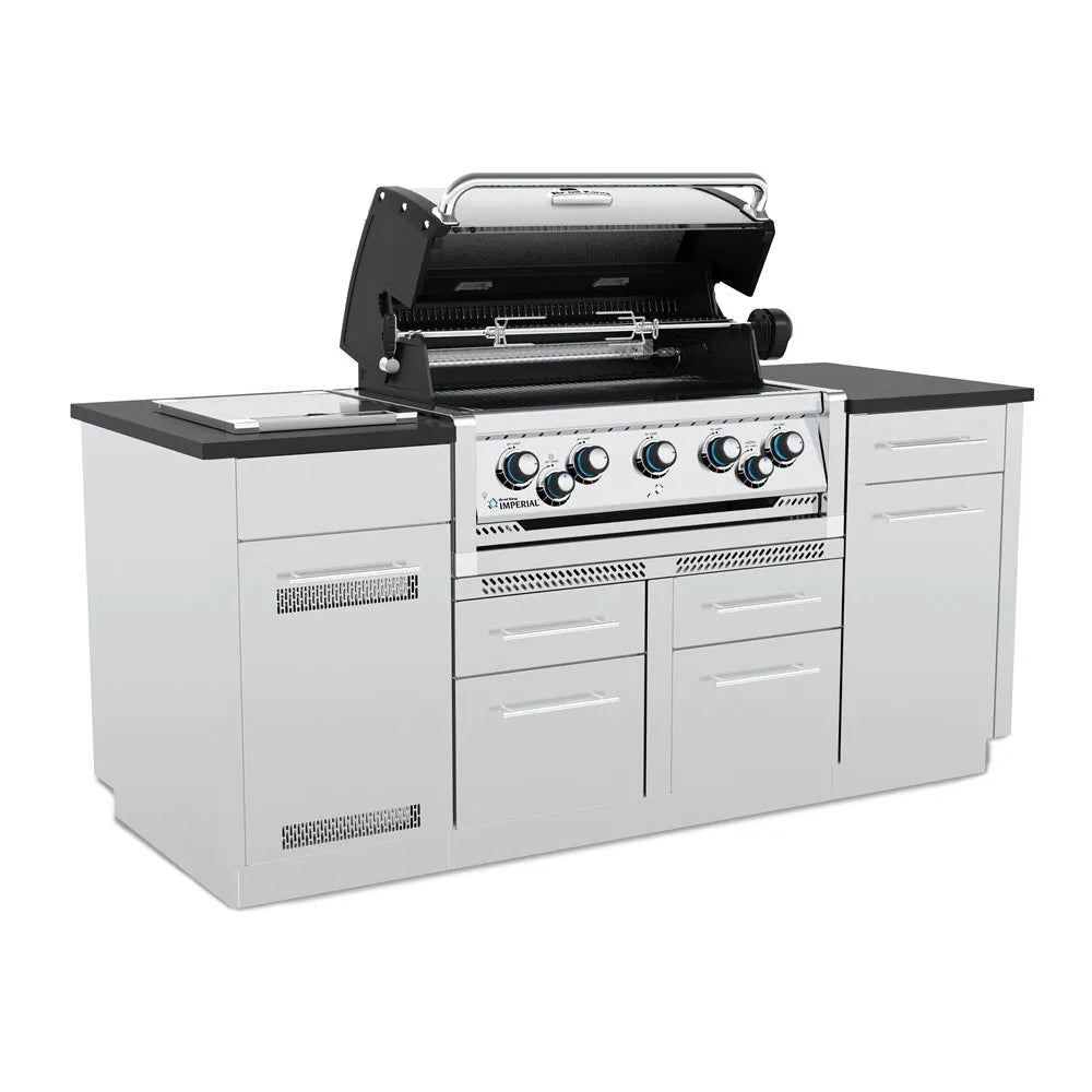 Broil King Imperial S 590i Grill Center with rotisserie, lid open