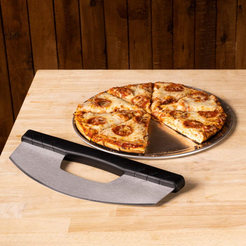Blackstone 4 Piece Essentials Pizza Kit with Peel