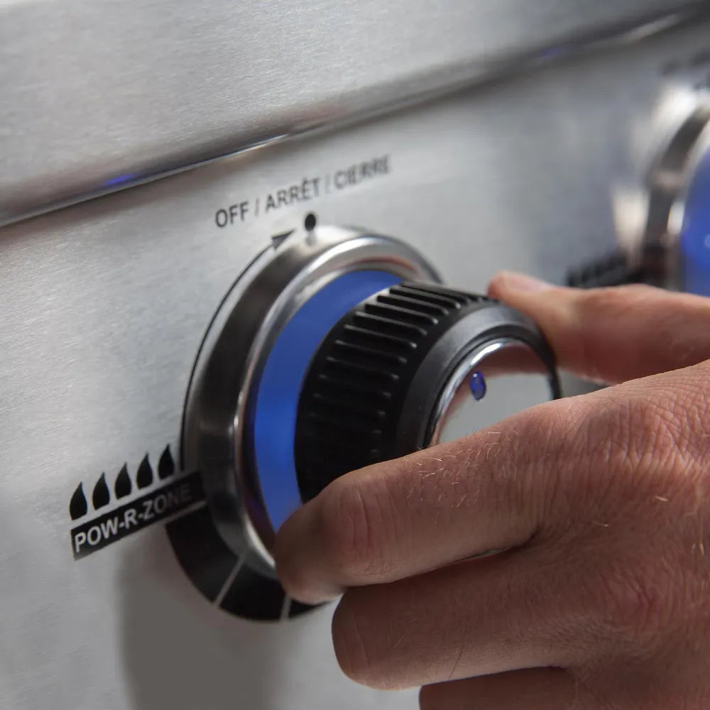 Broil King Regal S420 illuminated control knob, close-up
