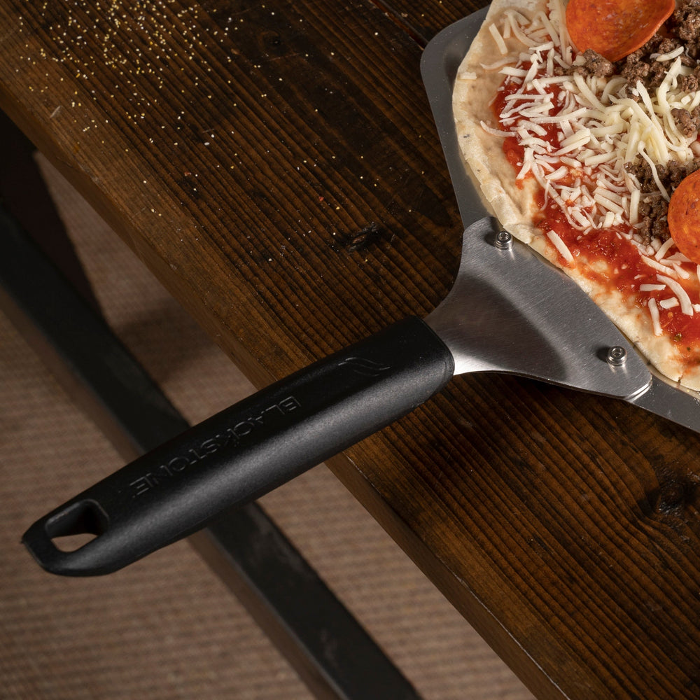Blackstone 4 Piece Essentials Pizza Kit with Peel